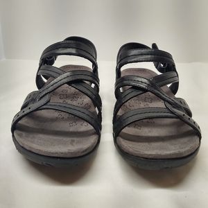 Baretraps Jacey black sandals size 7 open toed very good condition pre-owned